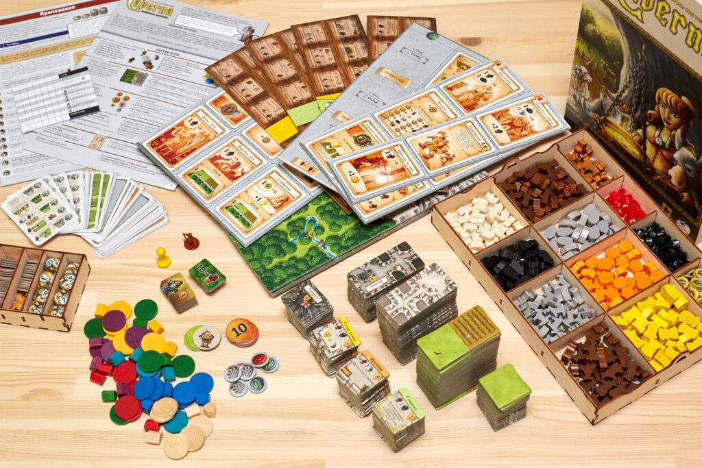 Настільна гра Caverna: The Cave Farmers комплектація коробки зображення