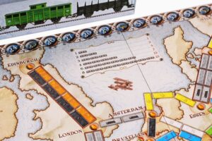 Настільна гра Ticket to Ride: Europe закрита коробка зображення
